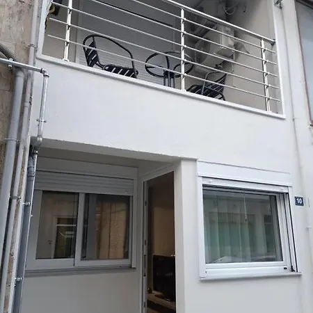 Veraman House *